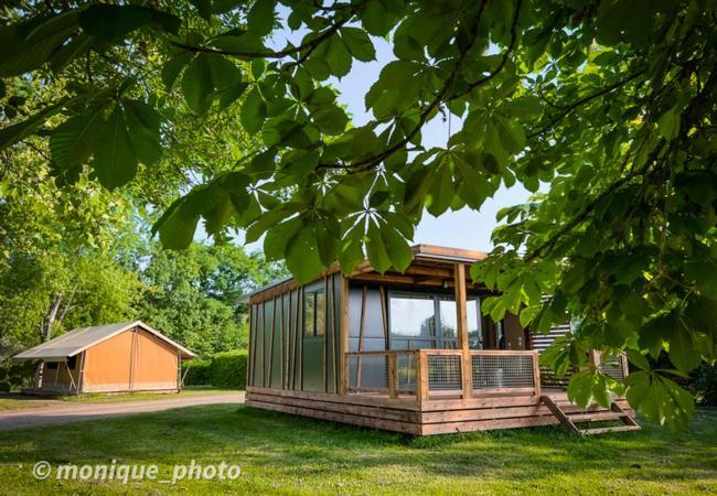 Onlycamp Le Pont Romain Yvre-l'Eveque Exterior photo