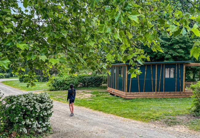 Onlycamp Le Pont Romain Yvre-l'Eveque Exterior photo